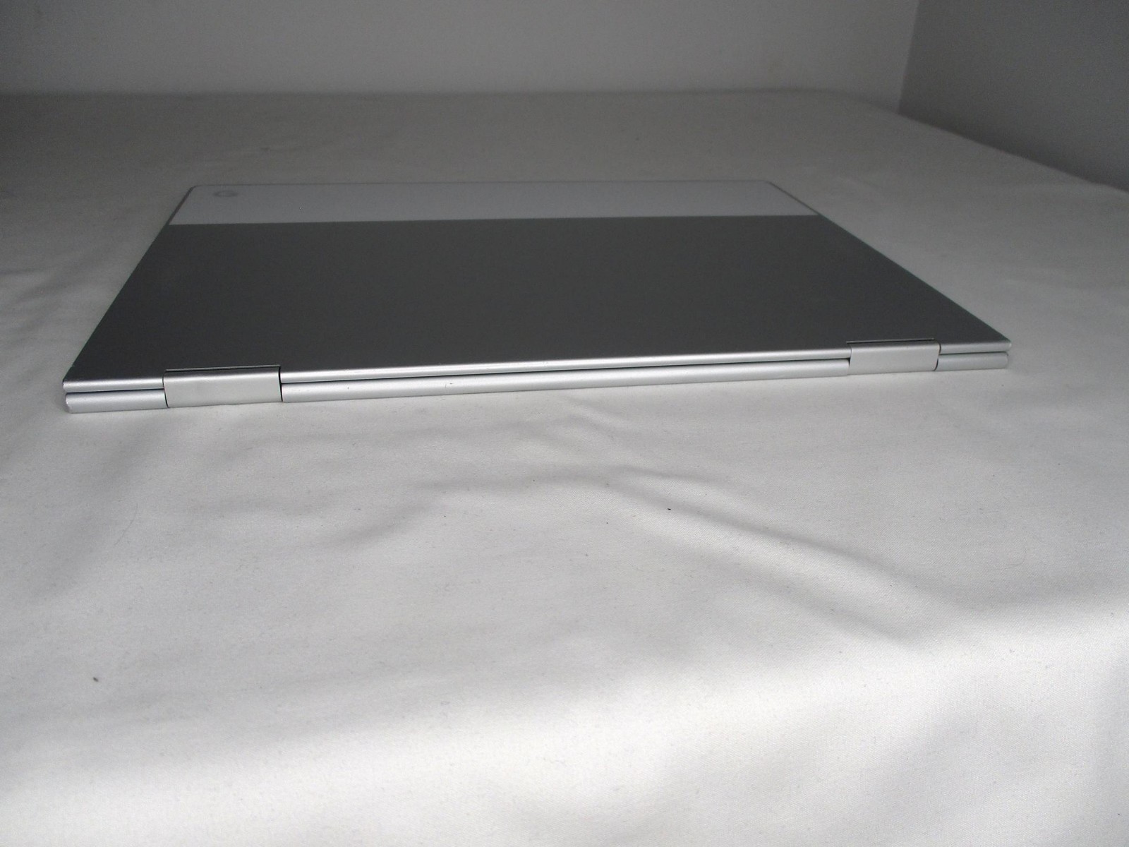 Google Pixelbook C0A Chrome 12.3″ TouchScreen i7-7Y75 16GB 512GB Wi-Fi – READ