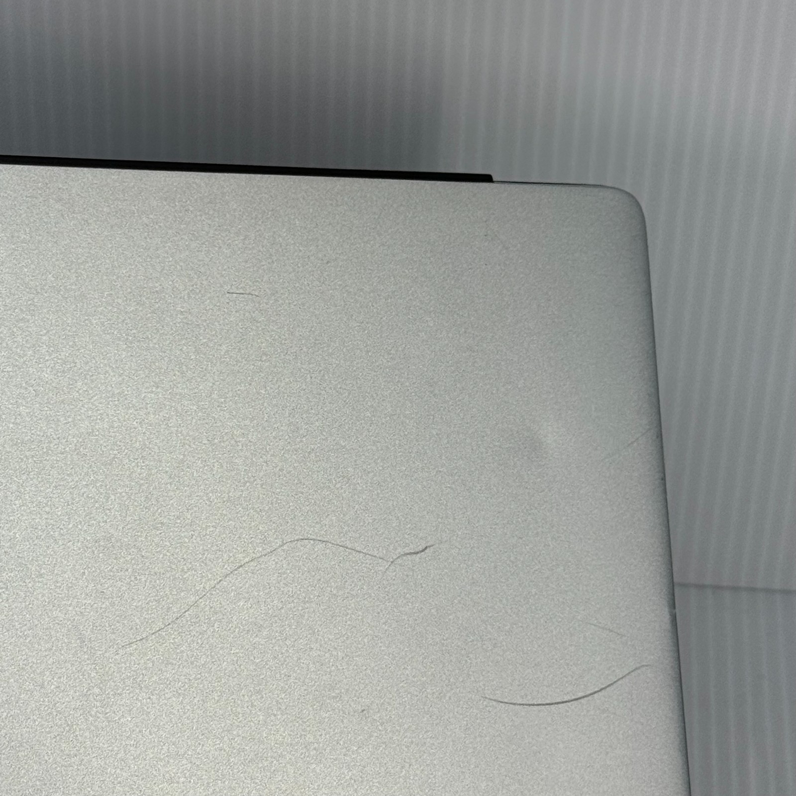 Dell Vostro 5490 i7-10510U 14″ Windows 11 Pro Laptop 128GB SSD 16GB *ROUGH SHAPE