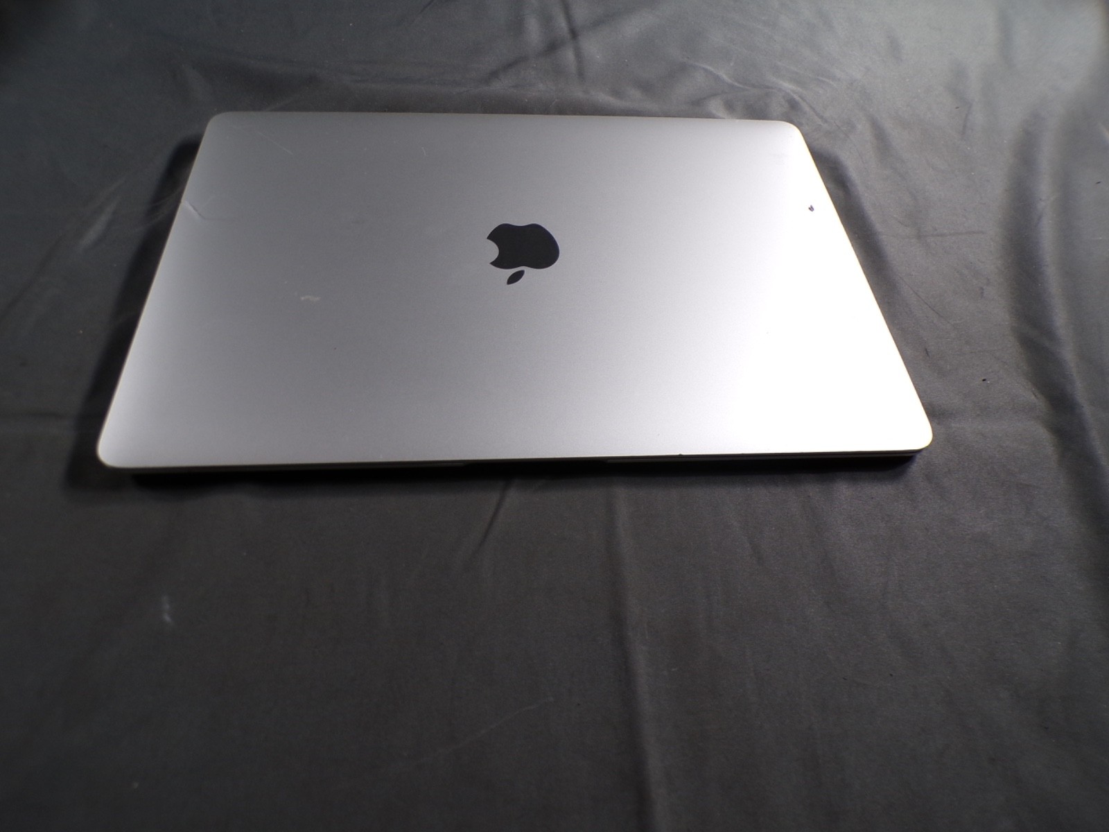 MACBOOK AIR “CORE I3″ 1.1 13” (SCISSOR, 2020) 1.1 GHZ CORE I3 (13-1000NG4)