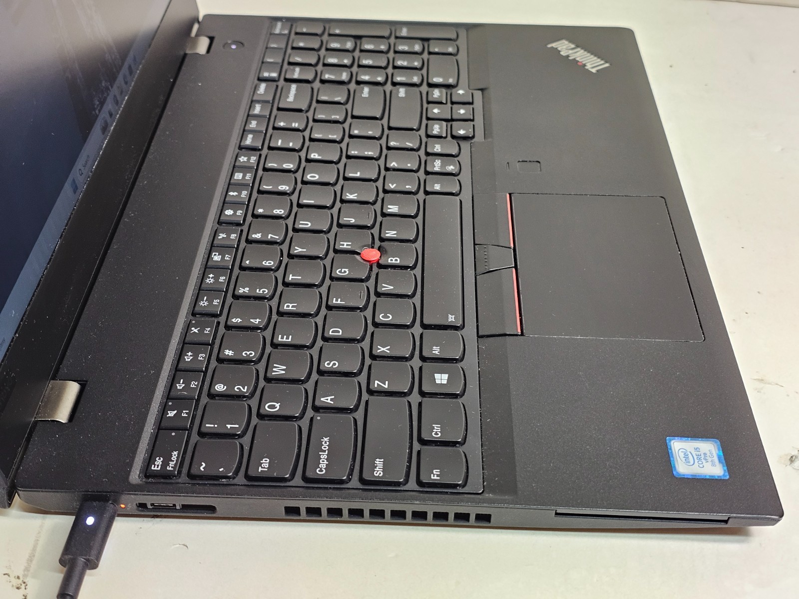 Lenovo ThinkPad T580 Laptop – 1.7 GHz i5 16GB 256GB Cam 15.6″ Touchscreen – SP1