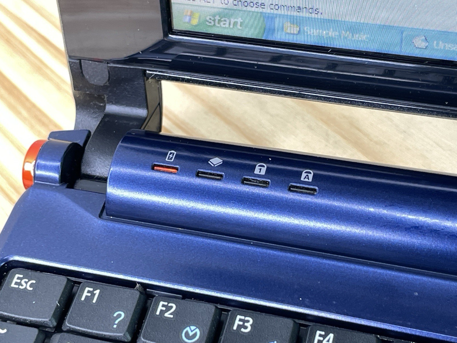 Acer Aspire One ZG5 Netbook 9” Intel Atom 1.6GHz 1GB Windows XP -No Charger