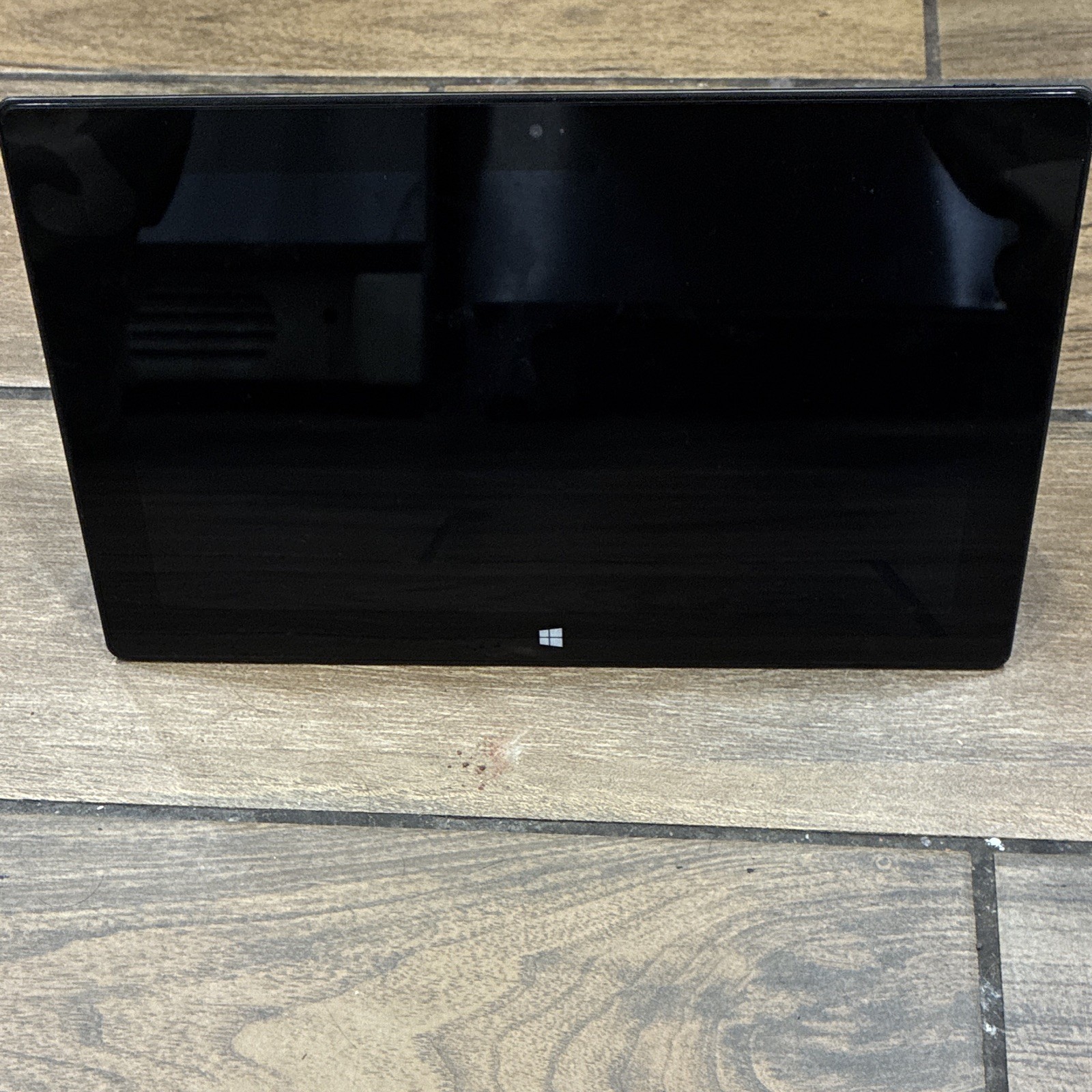 Microsoft Windows Surface RT 1516 10.6″ 3 Quad Core 1.3GHz 2GB RAM 32GB SSD