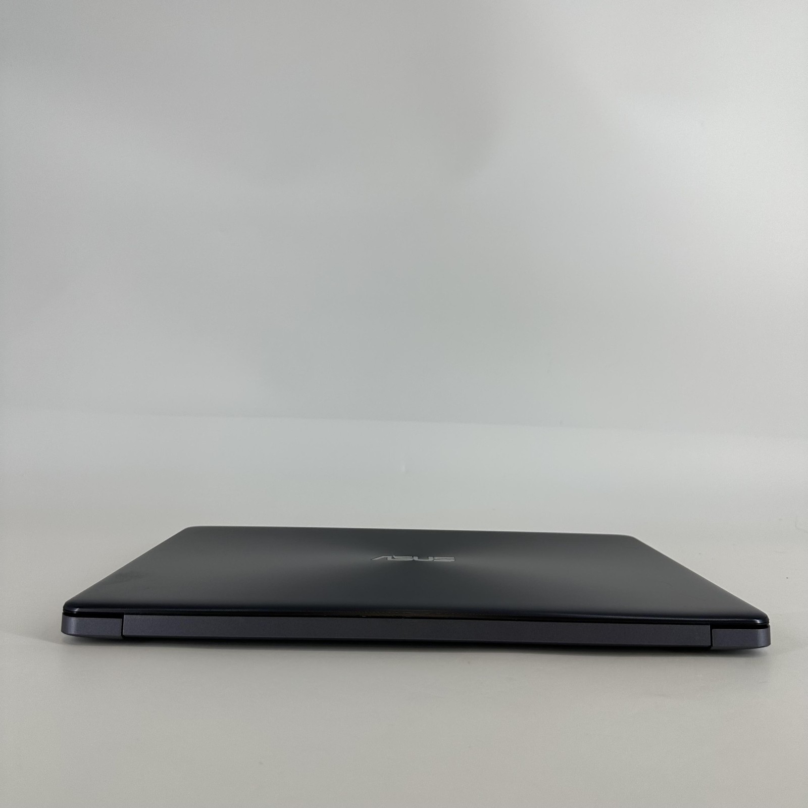Asus Vivobook 15 Gray FHD i5-8250U 1.60GHz 8GB RAM 1TB HDD Very Good
