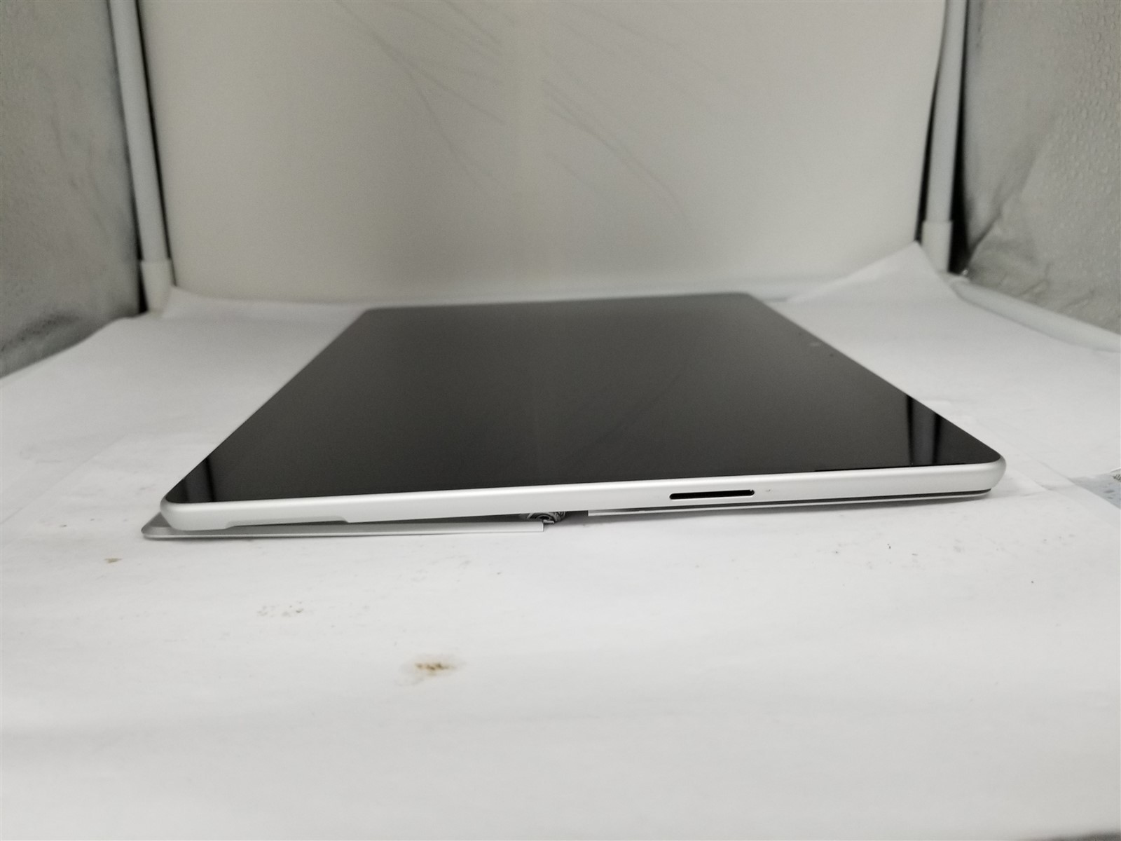 Microsoft Surface Pro 9 Core i5 13″ 8GB/128GB Silver Reduced Price VW6264