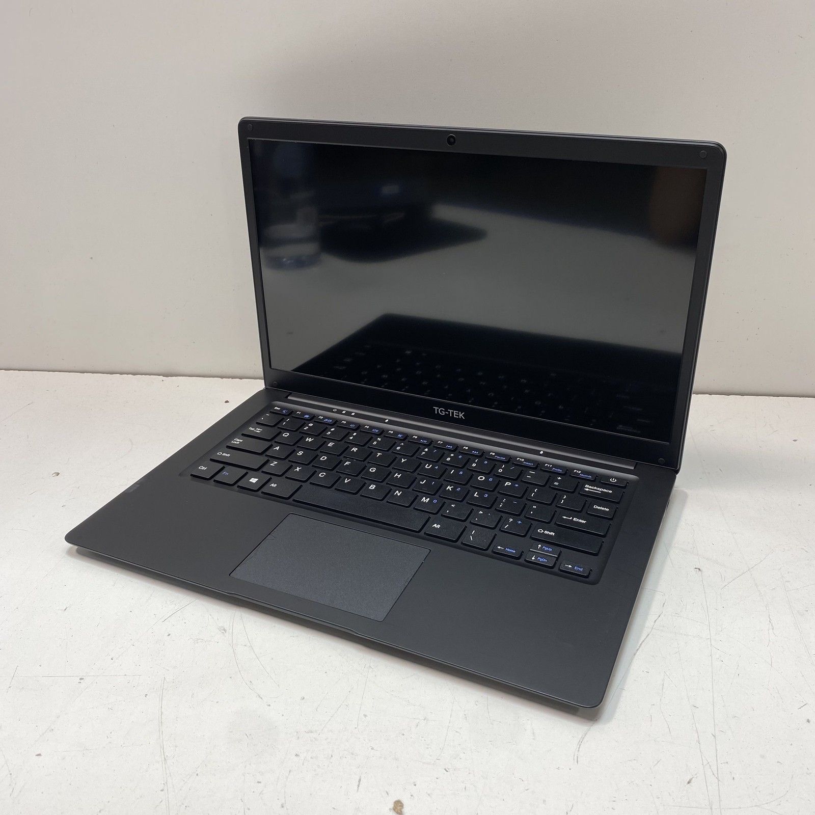 TG-TEK TGL1401 14.1″ Laptop Windows 10 Black Tested Working Factory Reset