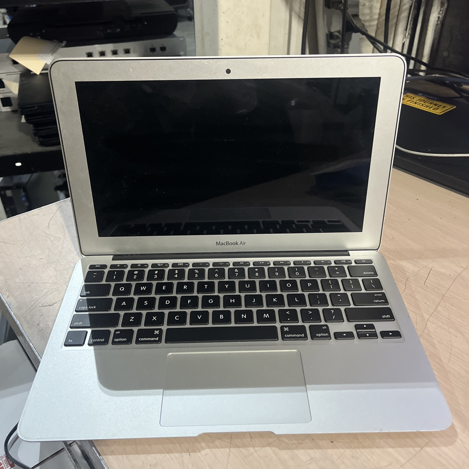 APPLE MACBOOK AIR 11″ MID-2012 CORE I5-3317U 1.7GHZ 4GB RAM