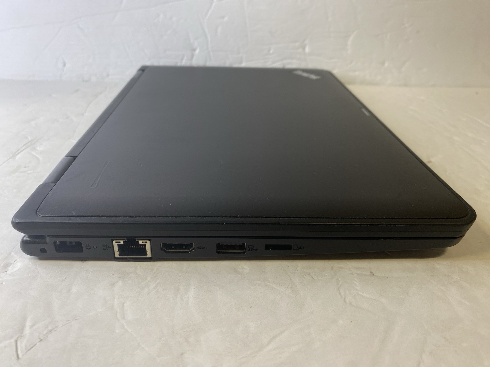 Lenovo ThinkPad Yoga 11e 11.6in 2 in 1 flip TouchScreen Windows 10