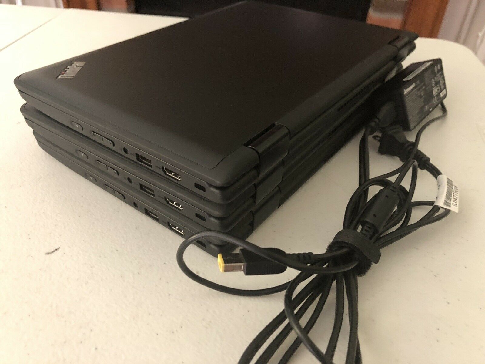 Lenovo ThinkPad 11E 11.6″ (300GB HDD, Intel Celeron, 1.8GHz, 4GB RAM) Laptop – B