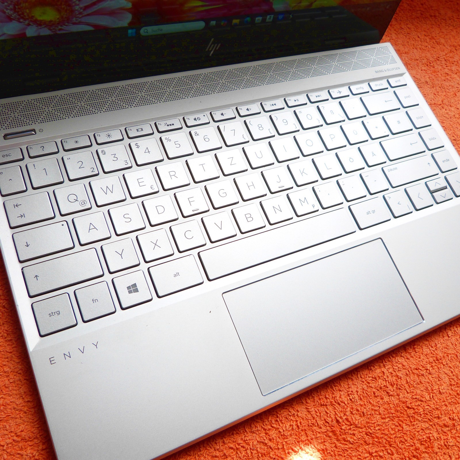 HP ENVY 13 AH 13″ FULLHD l METAL UltraBook Windows 11 SSD l 8GEN CORE i5 I
