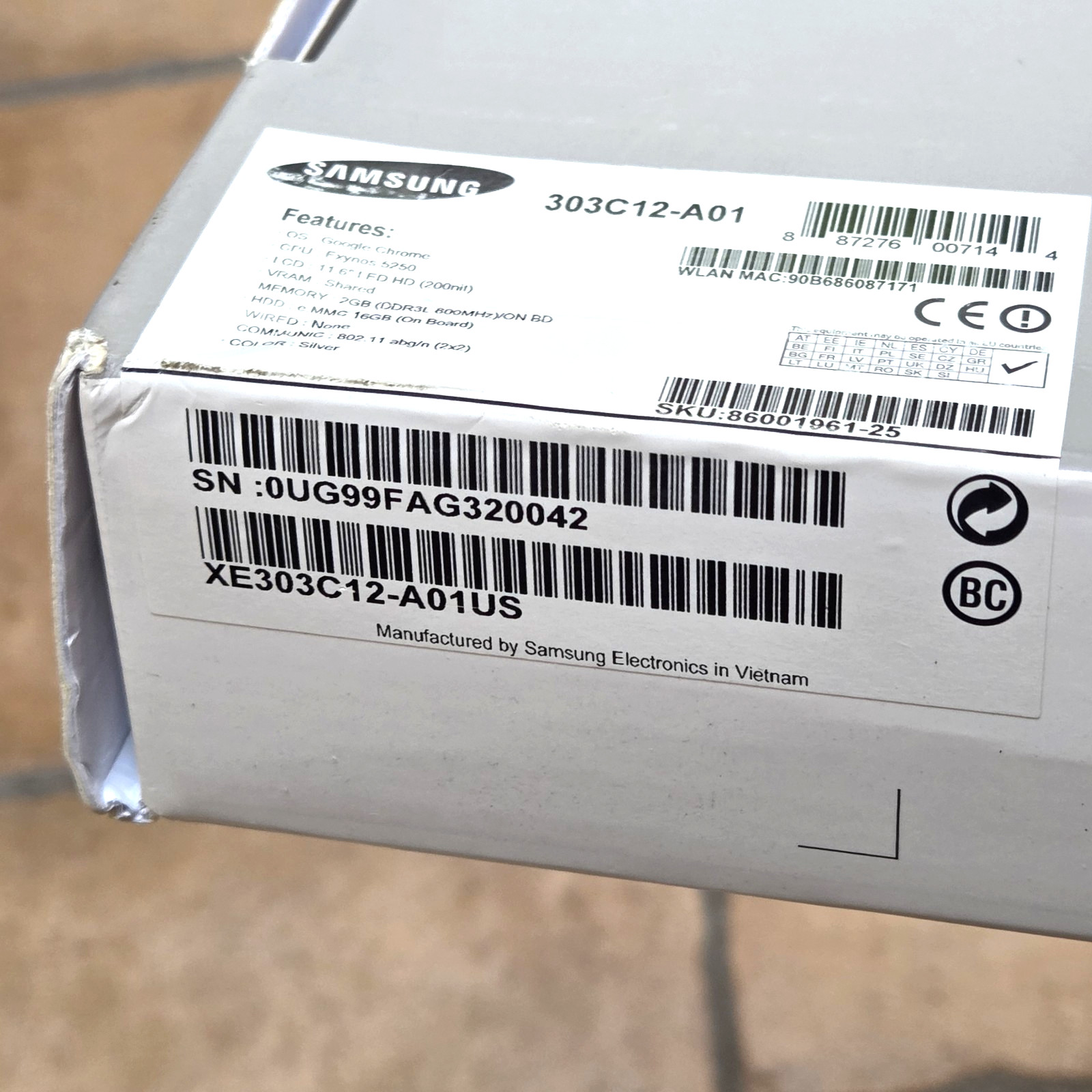 New Samsung XE303C12-A01US 11.6″ Chromebook Exynos 5250 16GB SSD 2GB RAM 320042