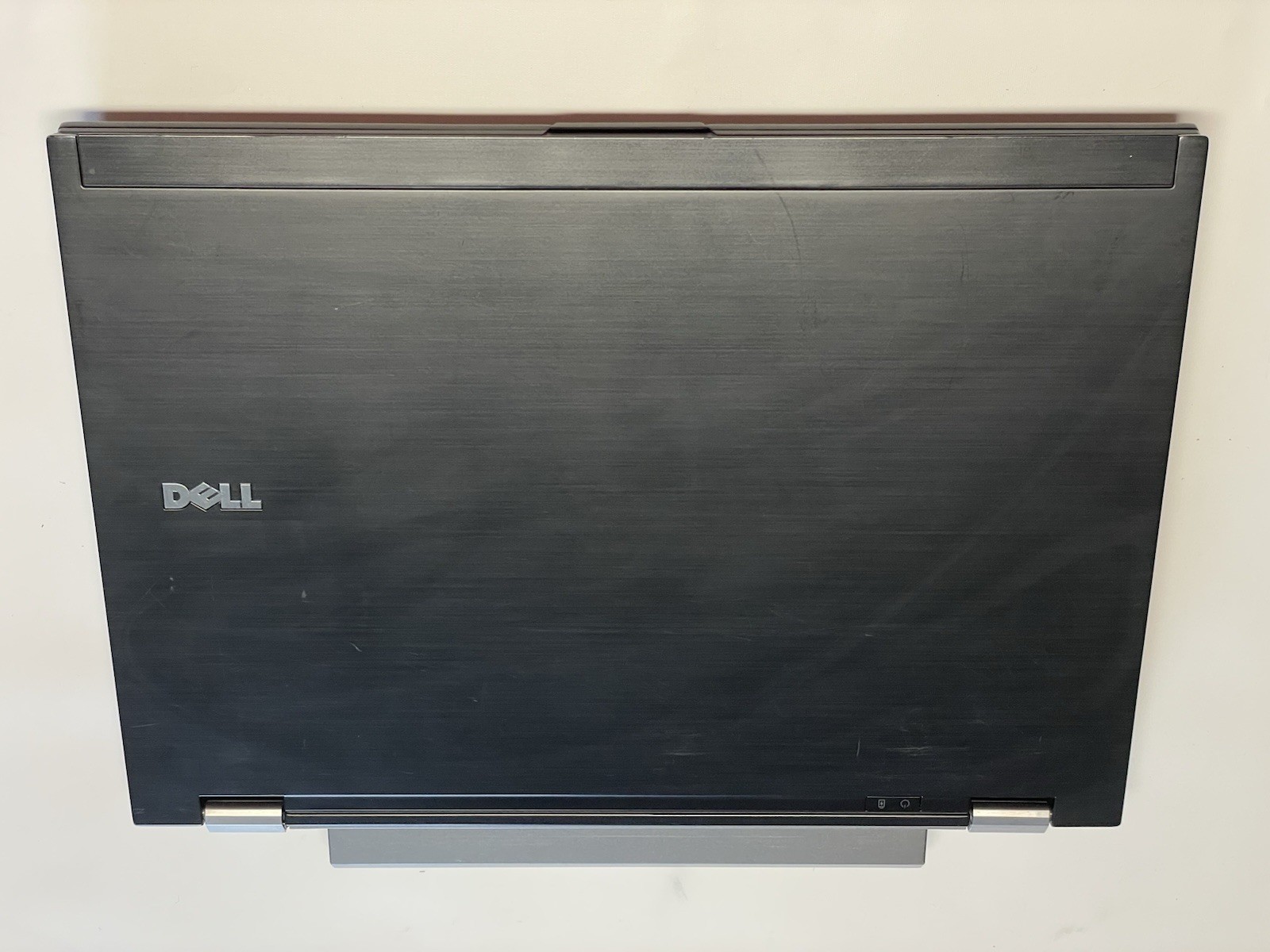 Dell Latitude E6400 Laptop 14″ Intel Core 2 Duo 4GB RAM (NO HDD/OS/Charger) READ