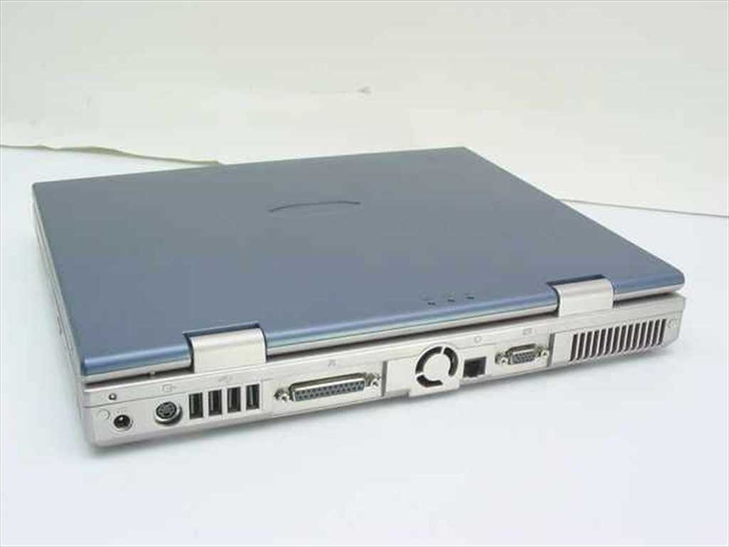 Jetta 7860 AMD Athalon XP1500+ 256 MB Ram 20GB HDD CD 15″ LCD Laptop