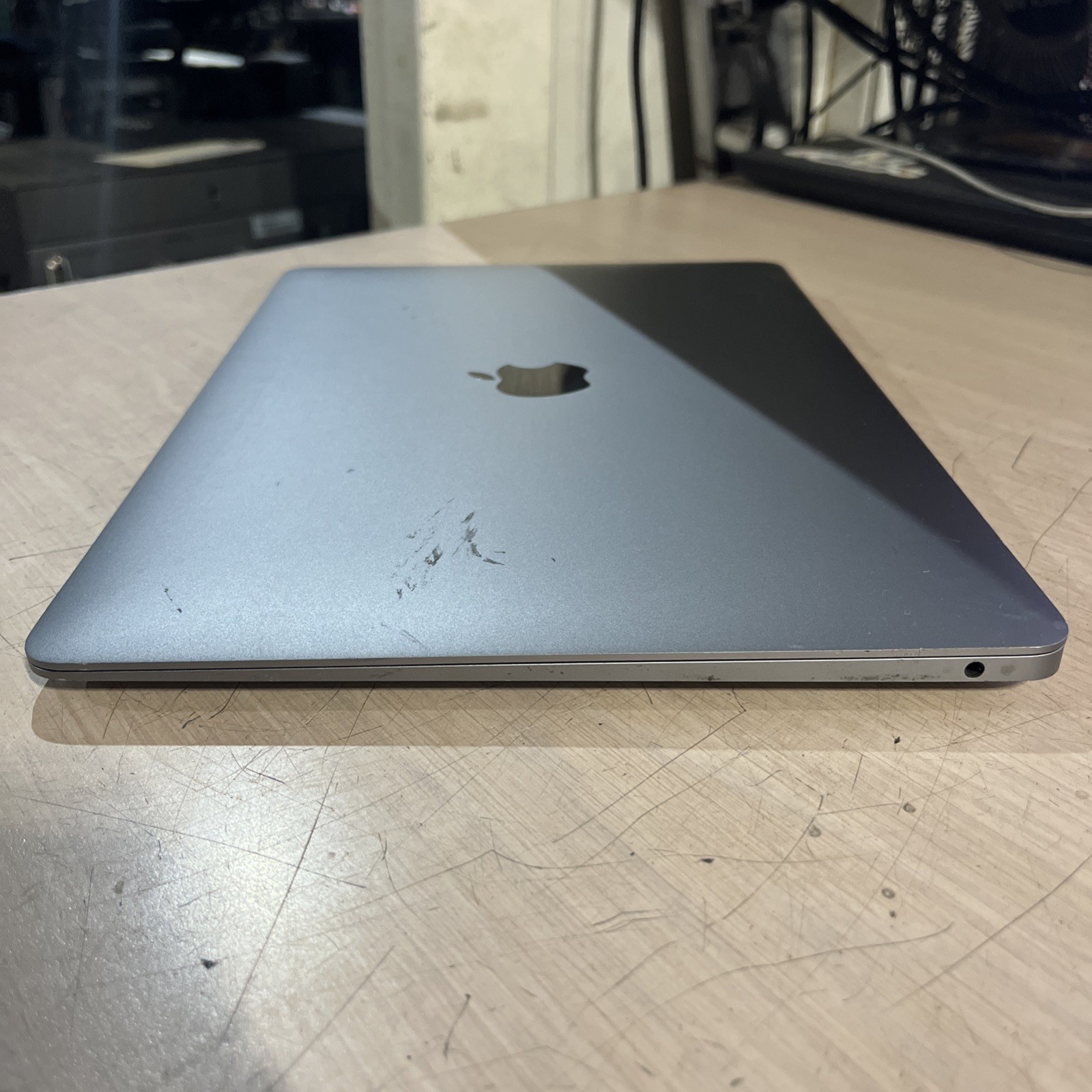 APPLE MACBOOK 13″ SCISSOR, 2020 CORE I3-1000NG4 1.1GHZ 8GB RAM 256SSD