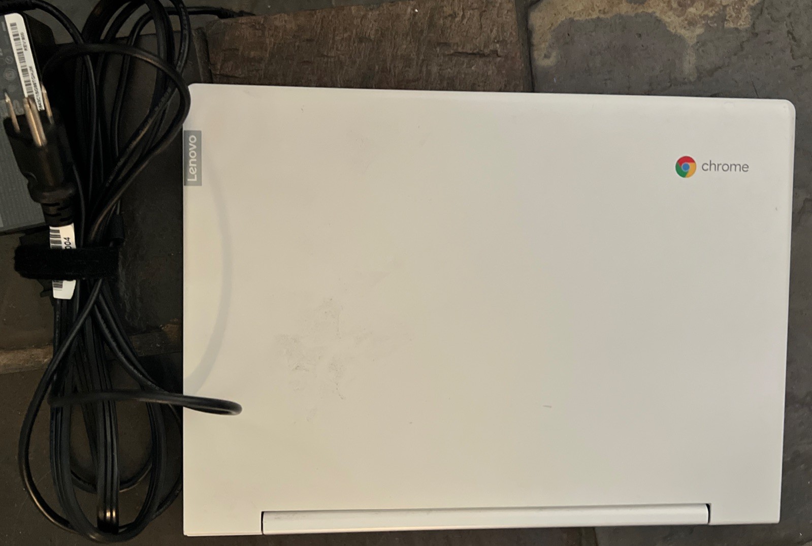 Lenovo Chromebook C330 11.6” Touchscreen 2-in-1 Laptop w/ Charger Tested