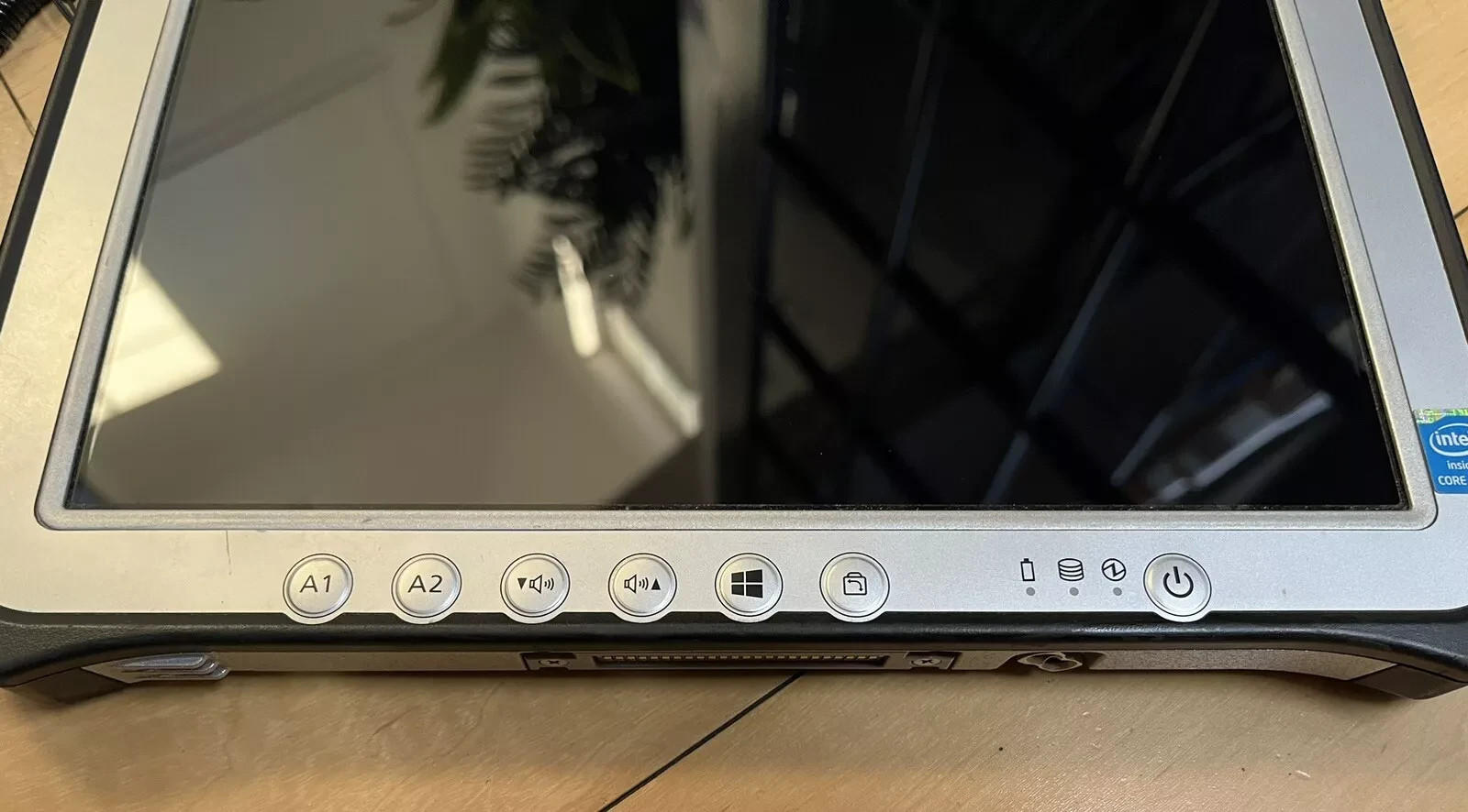 Panasonic Tough pad FZ-G1 Core i5 8GB RAM For Parts and Repair No ssd