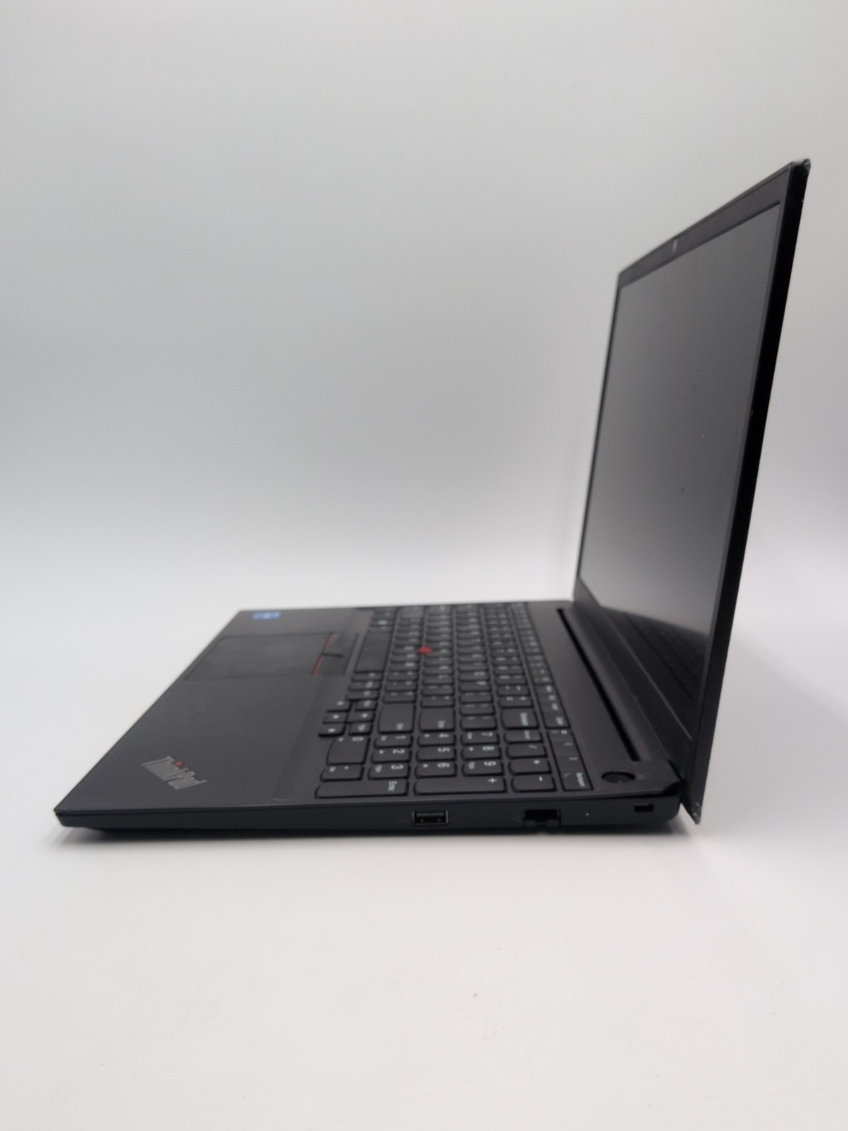 Lenovo ThinkPad E15 Gen 2 15.6″ i5-1135G7 16GB RAM 256GB Win 11 Pro Grade C