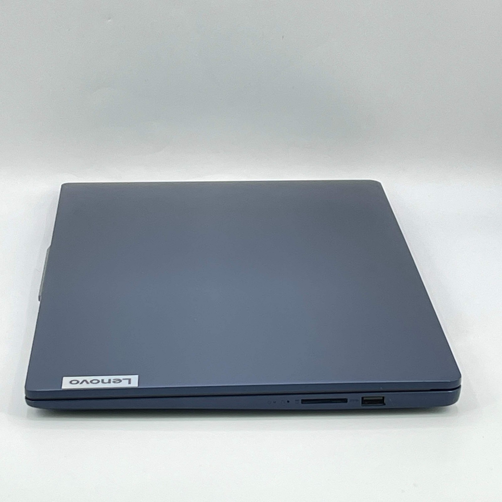 Lenovo IdeaPad Slim 3 15IRU8 15.6″ i3-1315U 1.2GHz 8GB RAM 512GB SSD