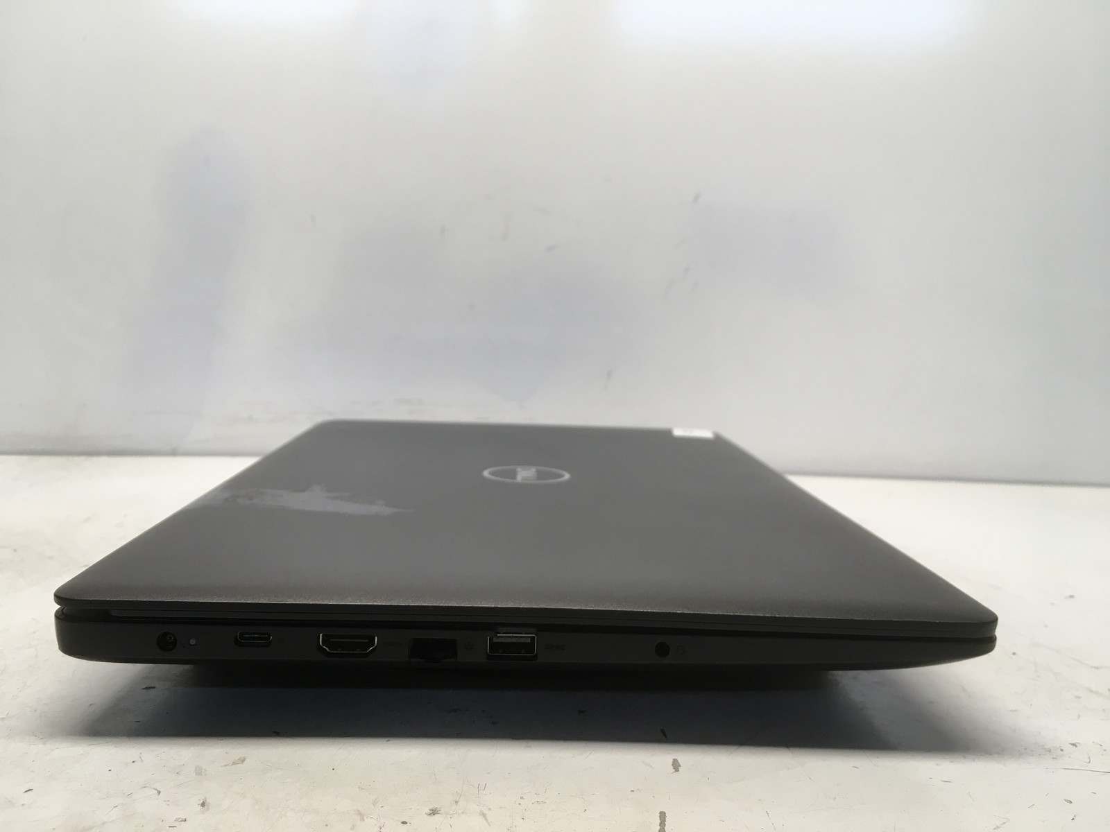 Dell Latitude 3590 Intel i3-7130U 2.7GHz 8 GB NO HDD No Batt