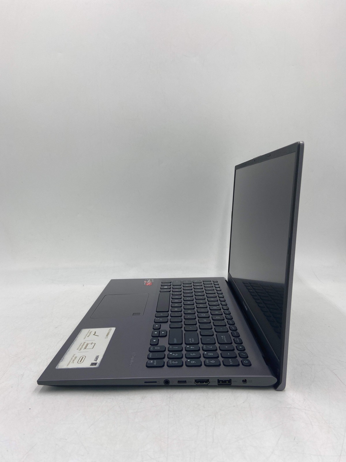Asus Vivobook 15 F512D 15.6″ Ryzen 3 3200U 2.6GHz 8GB RAM 128GB SSD AMD RADEON