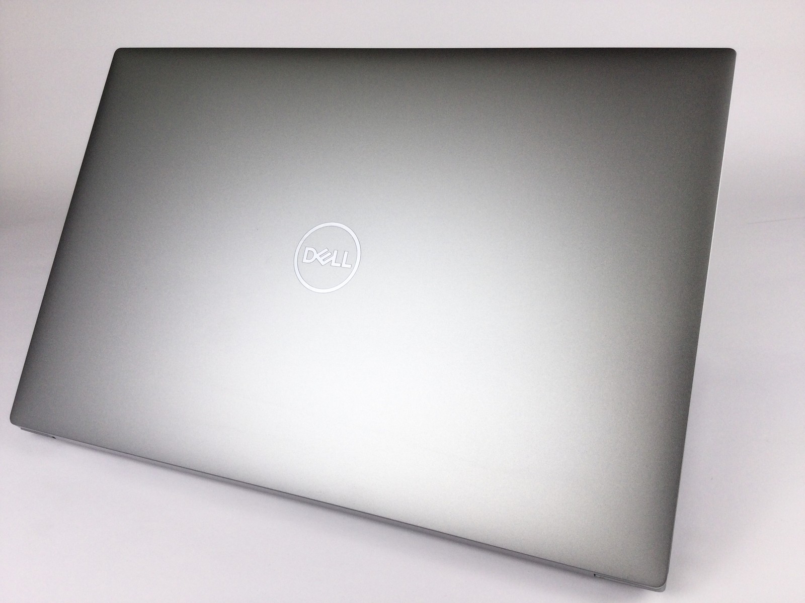 Dell Precision 5560 15.6″ i7-11850H 2.50GHz 32GB 1TB RTX A2000 Win 11 Pro No AC