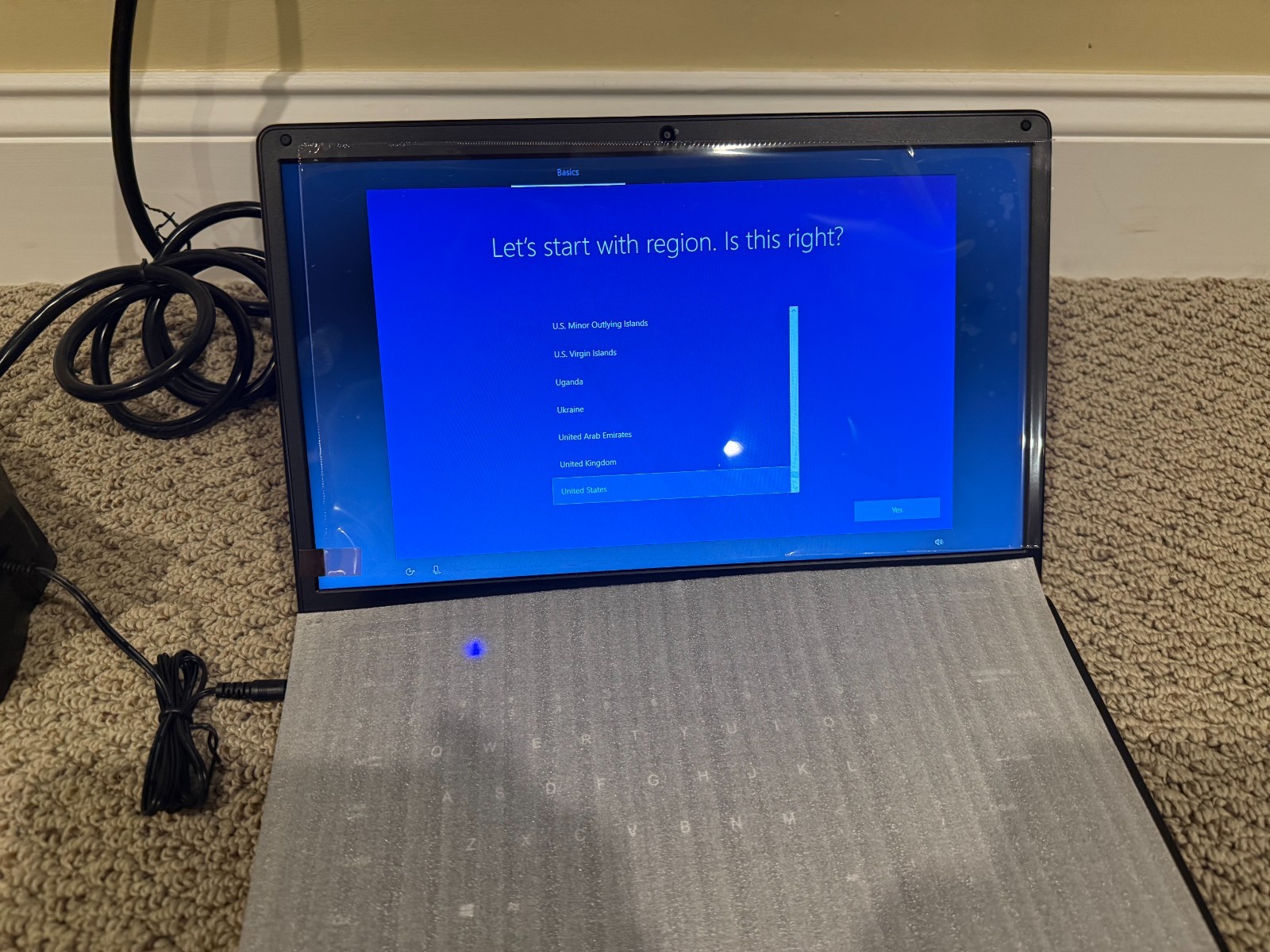 Notebook EWT147 14.1″ Computer with Intel Atom Quad-Core Processor, 4GB Memory