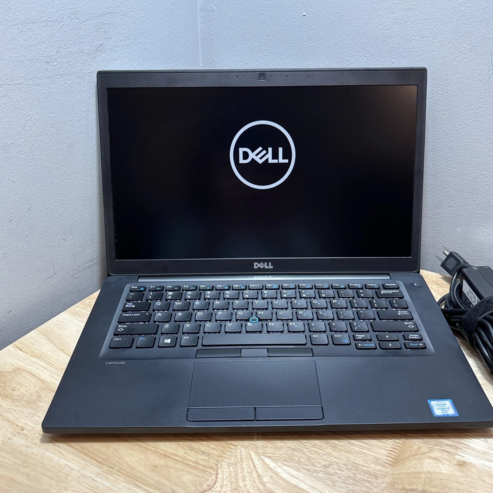 Dell Latitude 7480-FHD-13.9- i7-7600U- 2.90 GHz 16G 512 M2 SSD Win 11 Pro touch