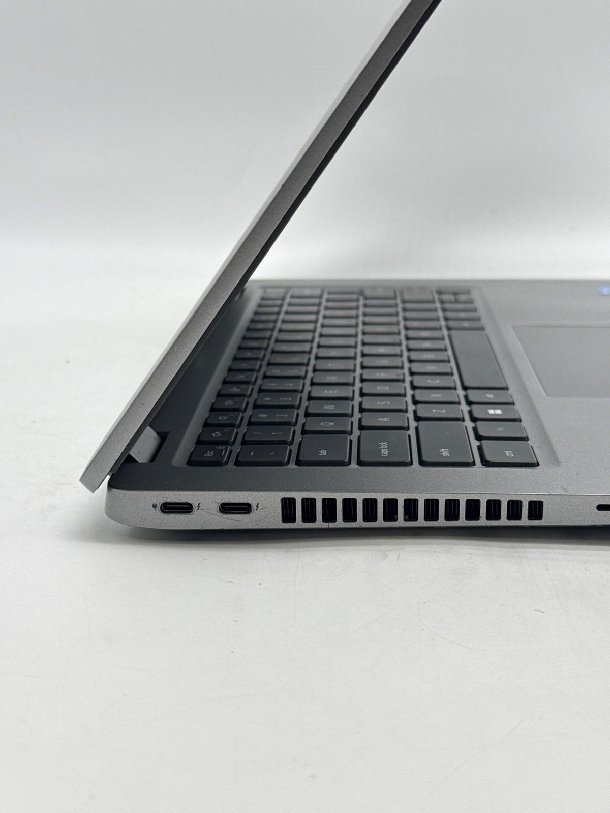 Dell Latitude 5430 14″ Intel Core i5-1235U 16GB RAM 256GB SSD – Used