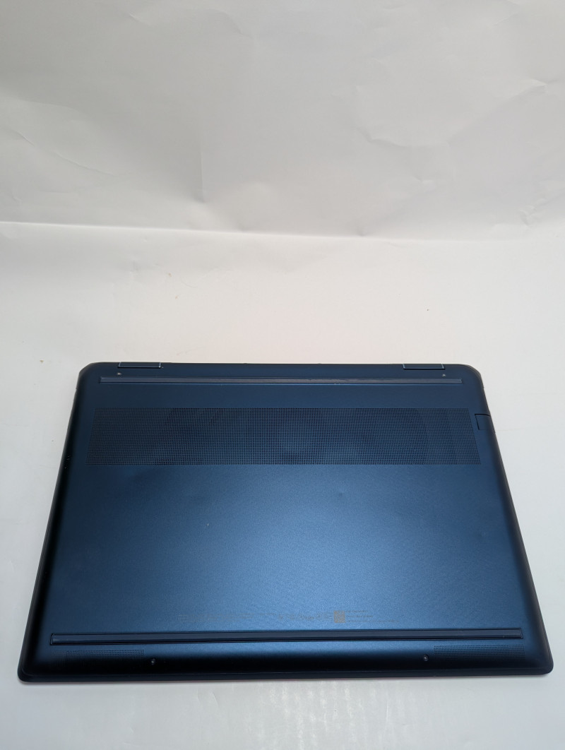 HP Spectre 2-in-1 16-f0013dx 16″ 3K+ Touch i7-11390H 16GB 512GB SSD +32GB Optane