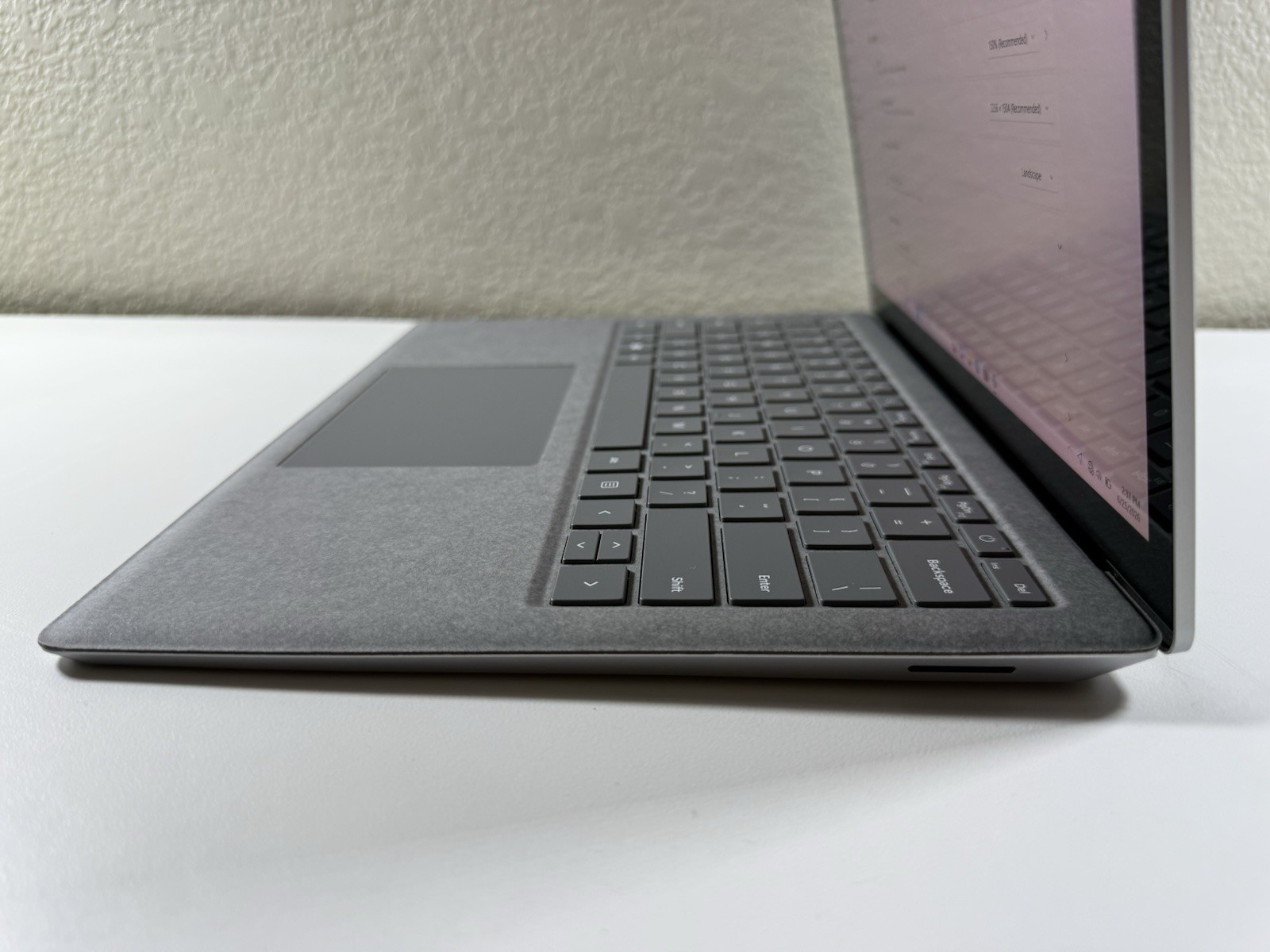 Microsoft Surface Laptop 5 13.5” 1950 Intel Core i7-1265U 16GB RAM 512GB NVME
