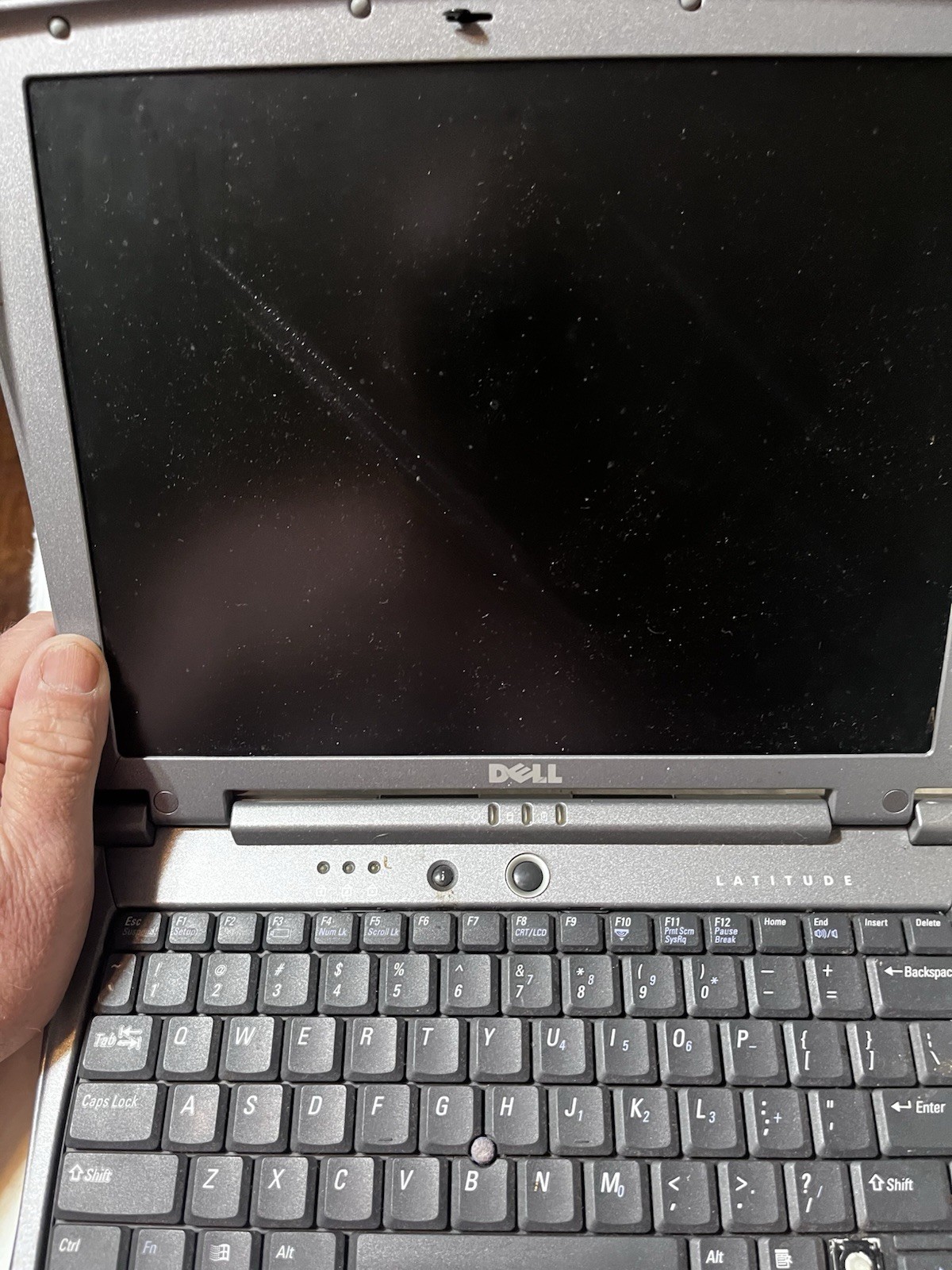 Dell Latitude C400 12″ Laptop Windows XP Pro Pentium M 512MB HDD Gray FOR PARTS