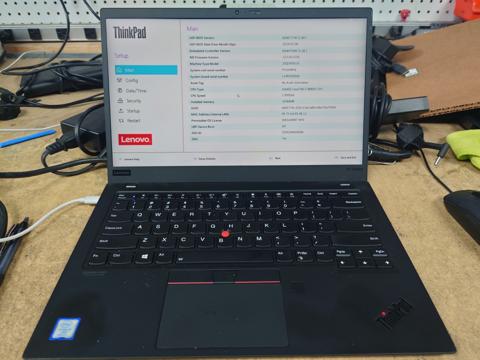 Lenovo X1 Carbon 7th Gen 14″ FHD i7-8665u 16GB RAM No OS/SSD