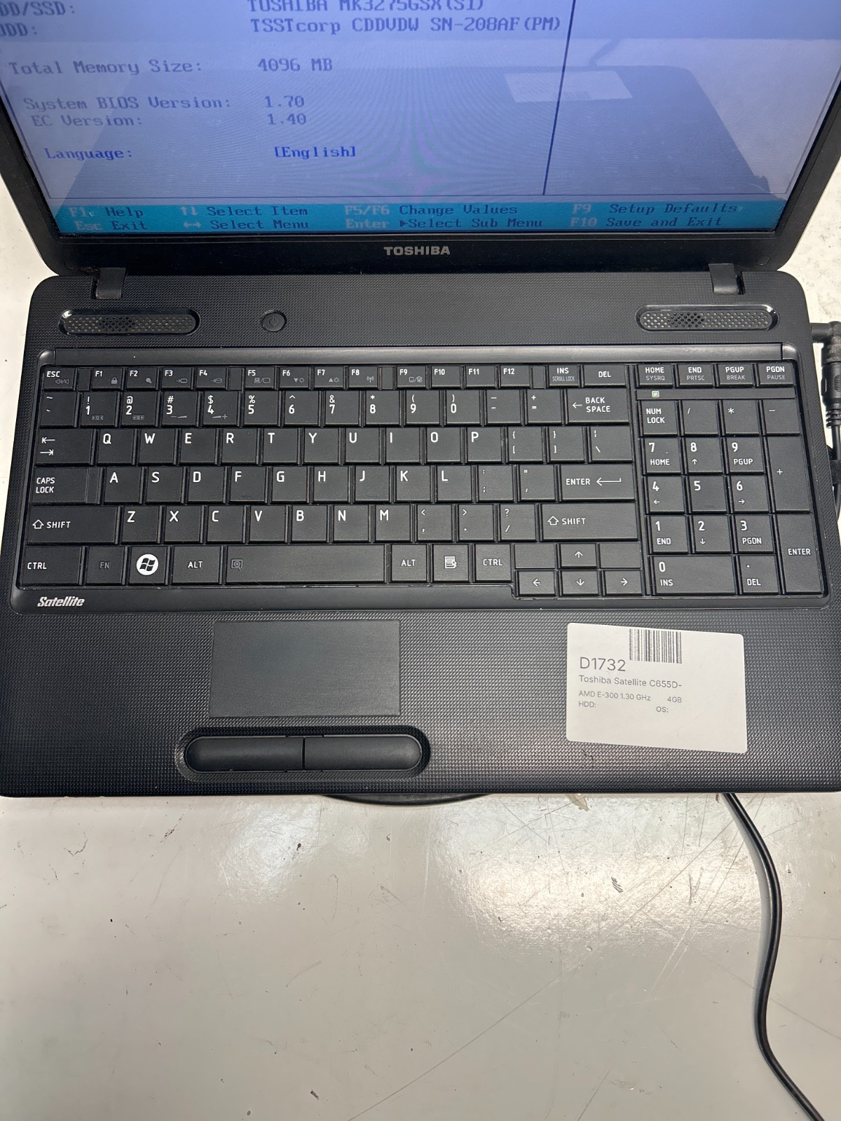 Toshiba Satellite C655D-S5508 AMD E-300 1.30 GHz 4GB NO HDD