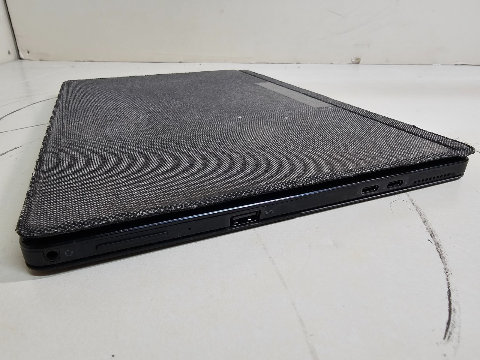 Dell Latitude 5285 Tablet Laptop – 2.6 i5-7300U 8GB 256GB 12.3″ Touchscreen