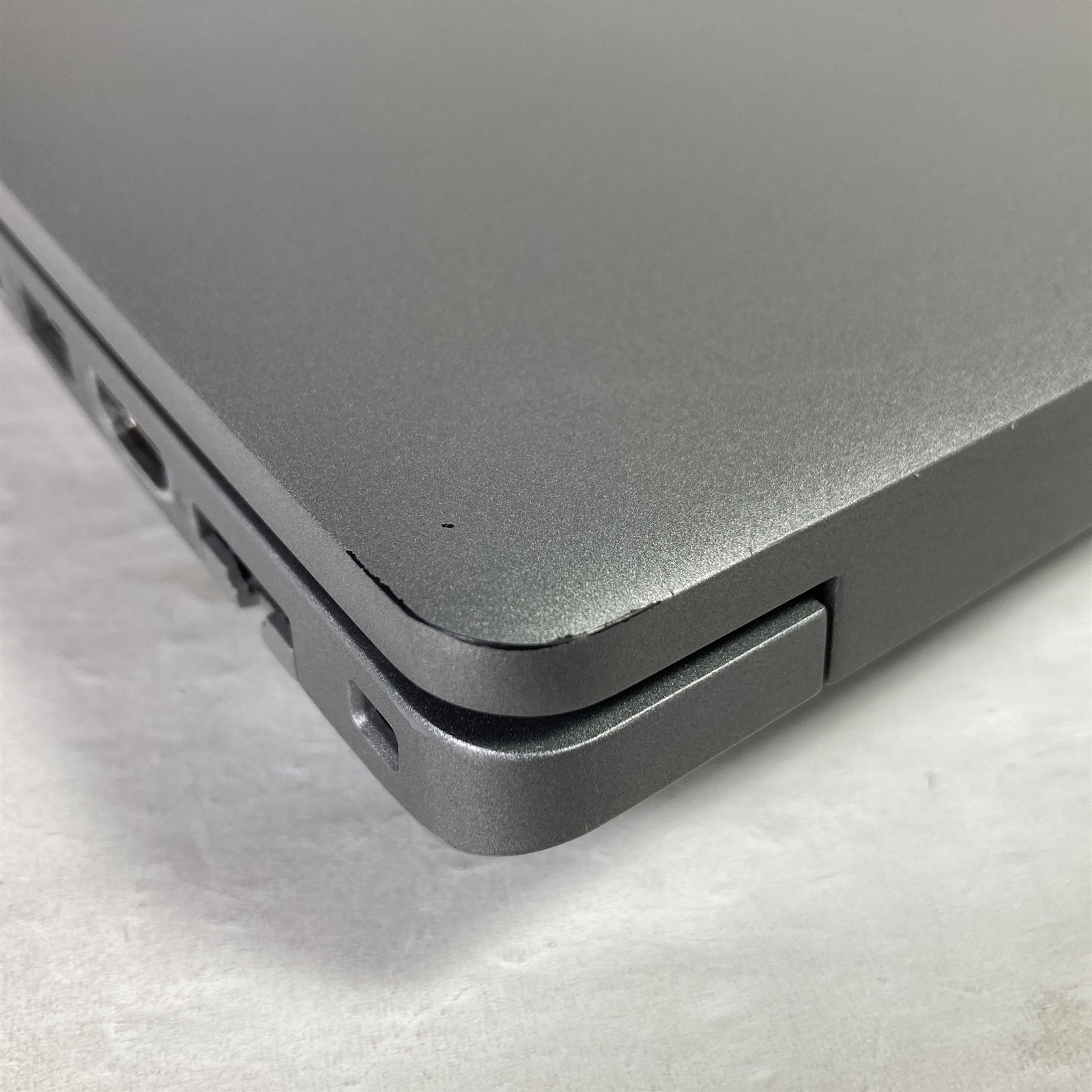Dell Latitude 5530 15.6″ Laptop Core i5-1235U 1.3GHz 16GB 256GB NVMe SSD -Win 11
