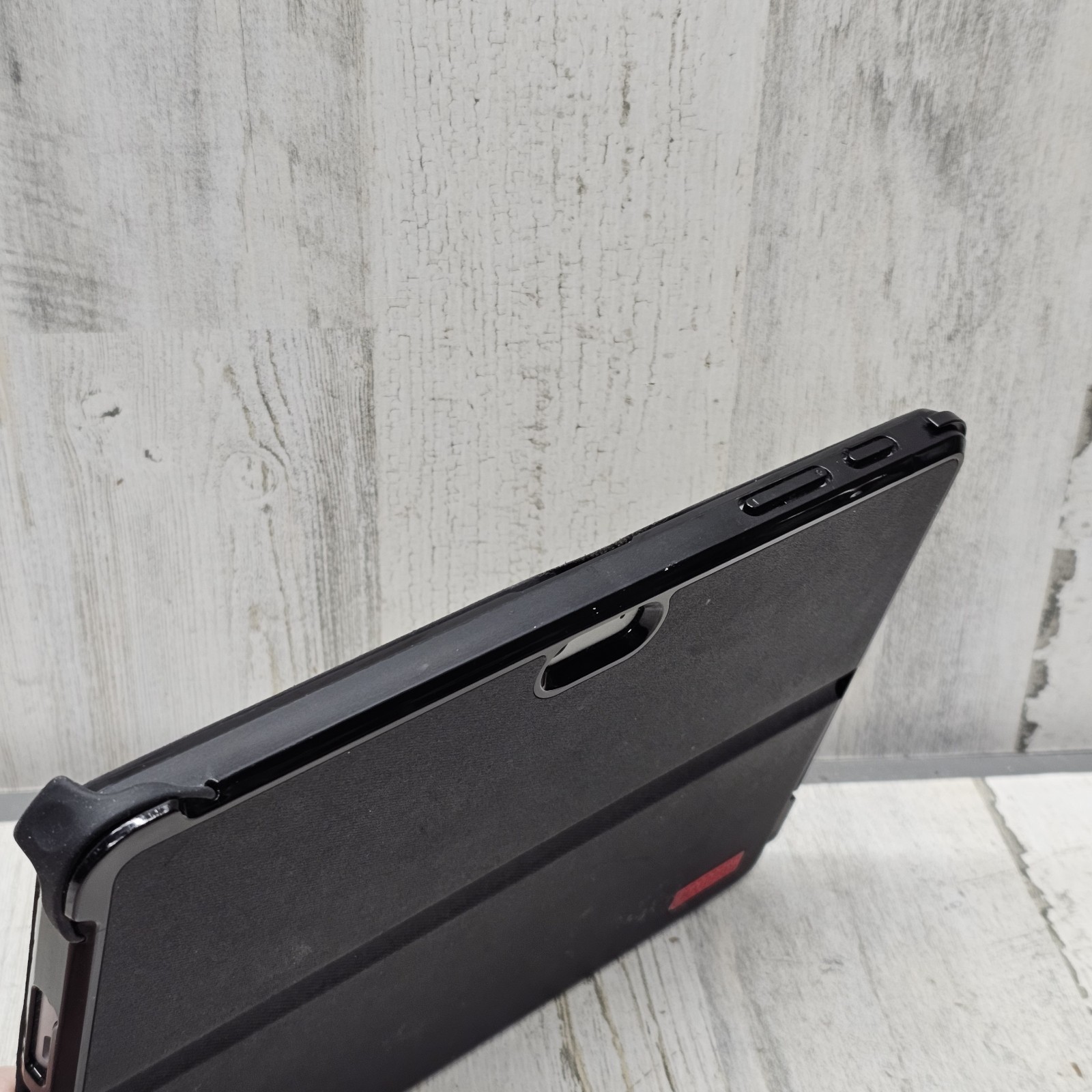 Microsoft Surface Go 2 (10.5″, Intel Pentium 4425Y, 4GB, 64GB, 1926) PIN BLOCKED