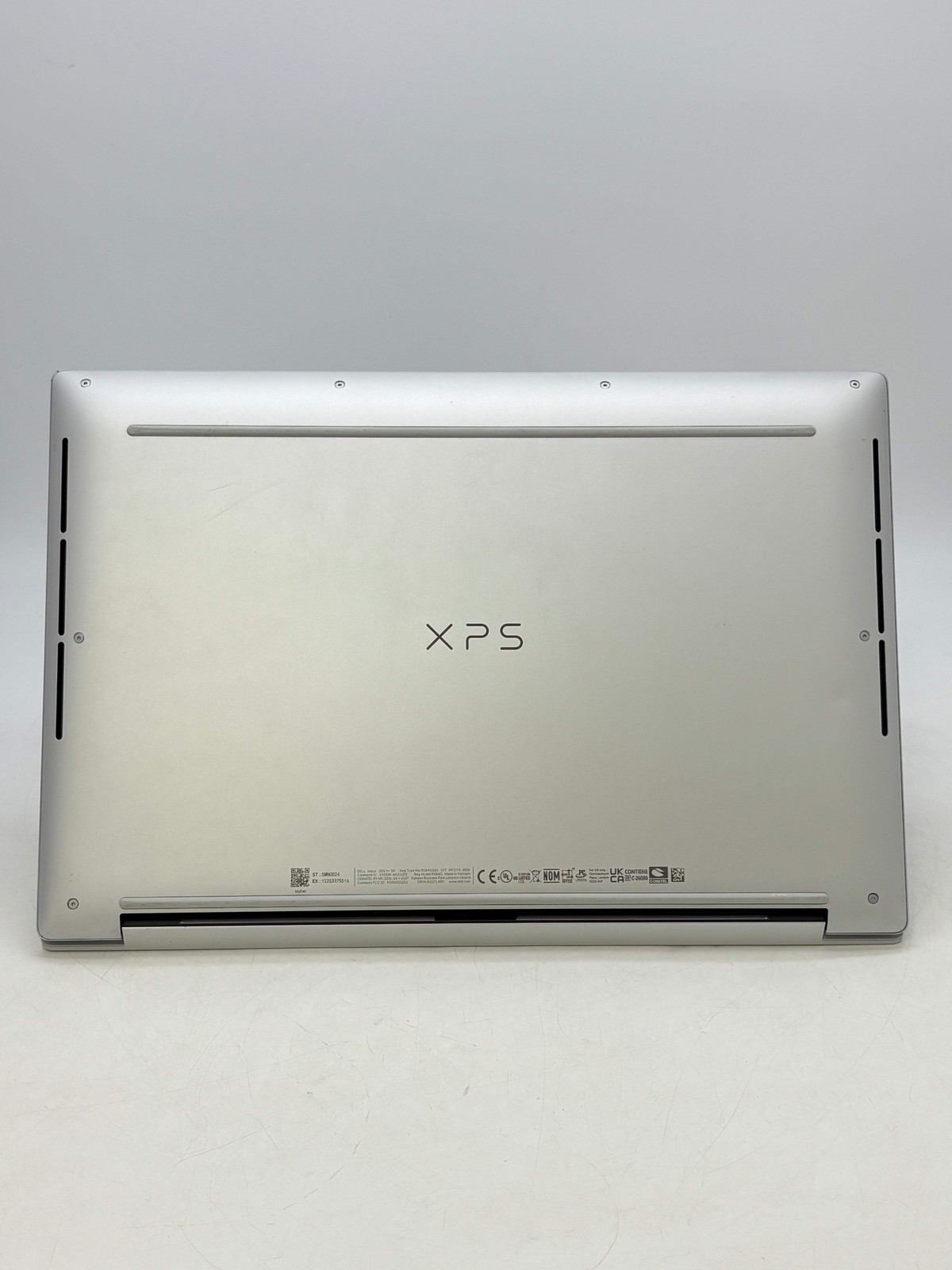 Dell XPS 14 9440 14.5″ 3.2K OLED Touch Intel Core Ultra 7 155H 32GB RAM 1TB SSD