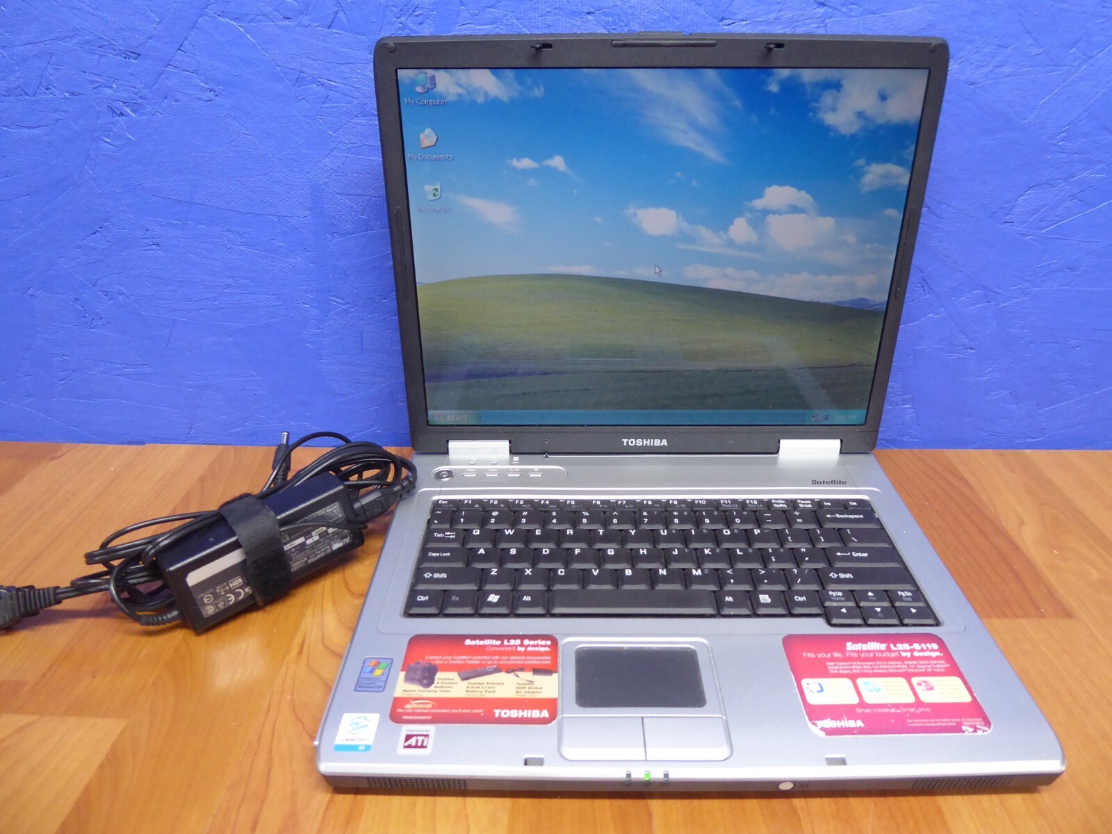 TOSHIBA SATELLITE L25-S119 15″ LAPTOP CELERON M 1.5GHz 512MB 40GB XP HOME VINTAG