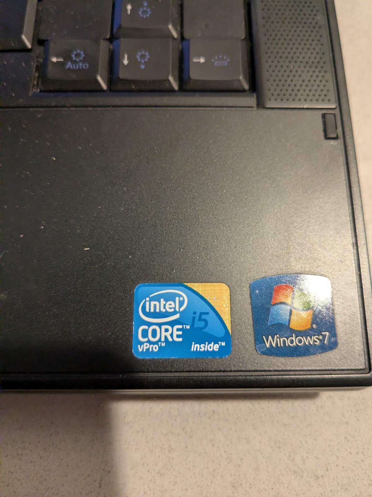 Dell Latitude E6410 Laptop 14″ Core i5 M 520 2.40GHz 4GB Win 7 250GB HDD