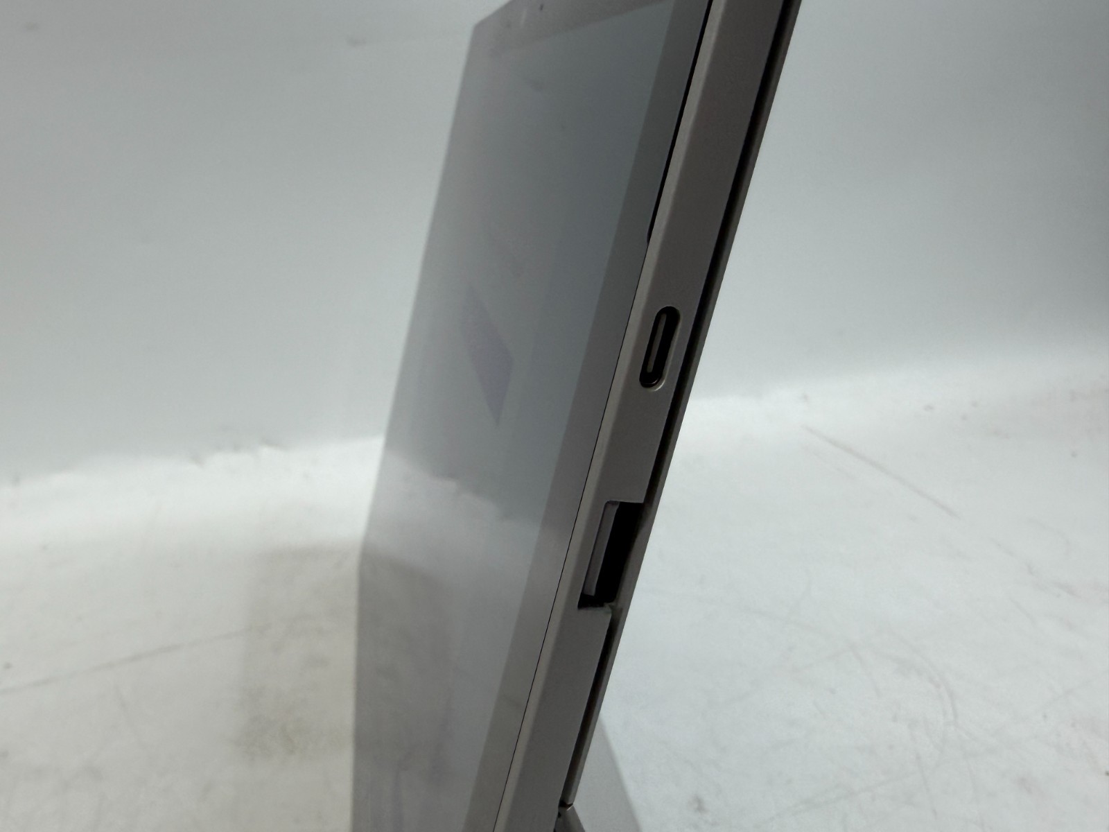 Microsoft Surface Pro 7+ 1960 i7-1165G7 16GB RAM 256GB M.2 Win11 Pro No AC PARTS