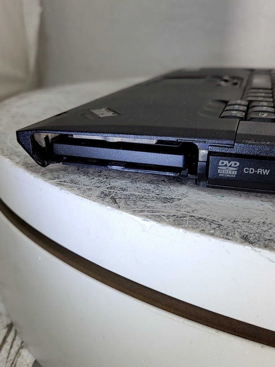 LENOVO ThinkPad R61 8932CTO 15.4″ Laptop CORE2 DUO T8300 4GB 240GB SEE NOTES