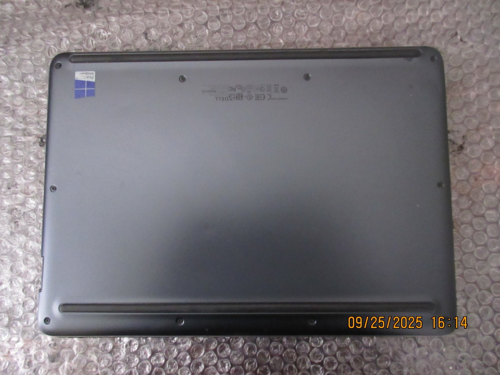 Dell Latitude 7350 TOUCH Core m-5Y71 @ 1.20GHz 8GB RAM 128GB SSD WIN10 LAPTOP.