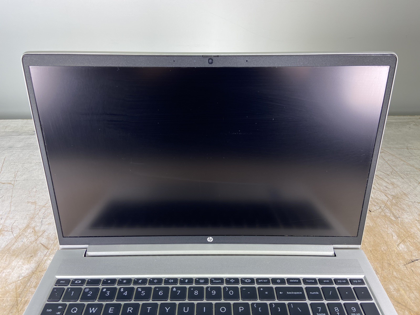 HP PROBOOK 450 G8 i5-1135G7 @ 2.40GHz, 4GB RAM, NO HDD/OS