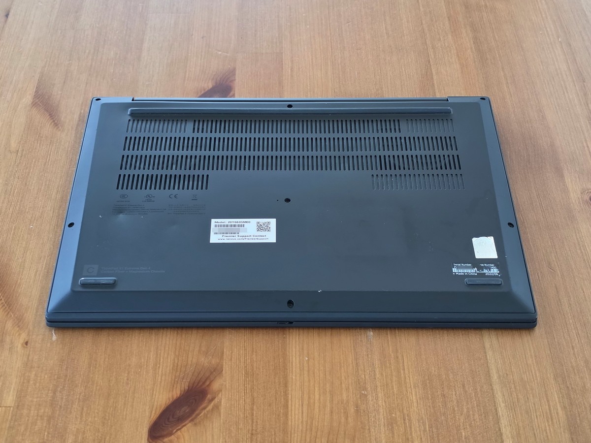 Lenovo ThinkPad X1 Extreme Gen 4 i7-11850H 16″ 4K 3840×2400 16GB NVIDIA RTX 3050