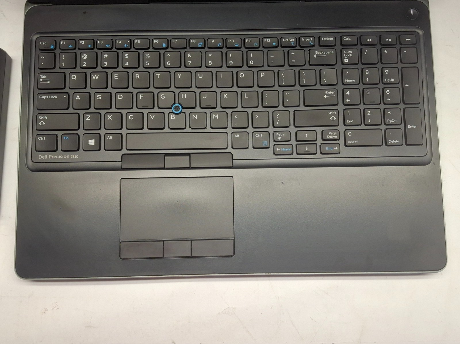 Dell Precision 7510 E3-1545M 840GB SSD 15.6″ Quadro M1000M Windows 10 Pro Laptop