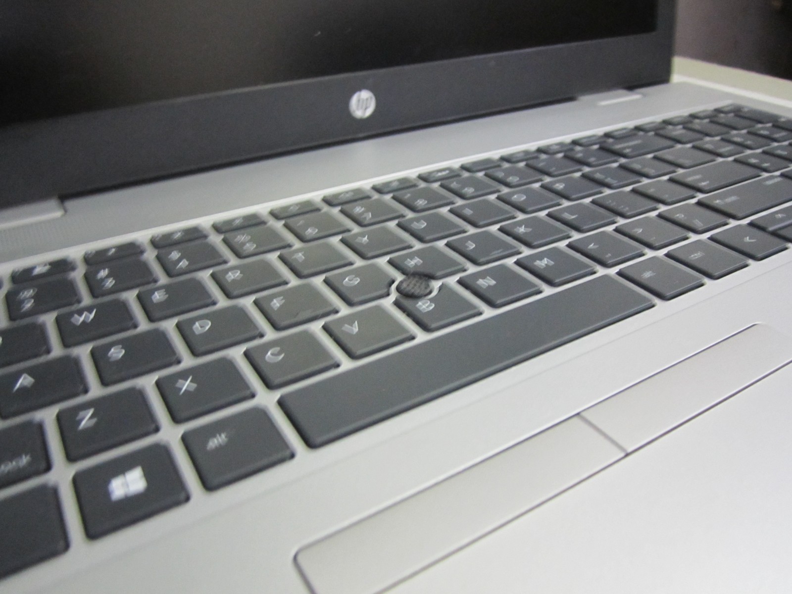 HP ProBook 650 G5 i5-8365U 1.60GHz 16GB 240GB Laptop NO OS + AC READ