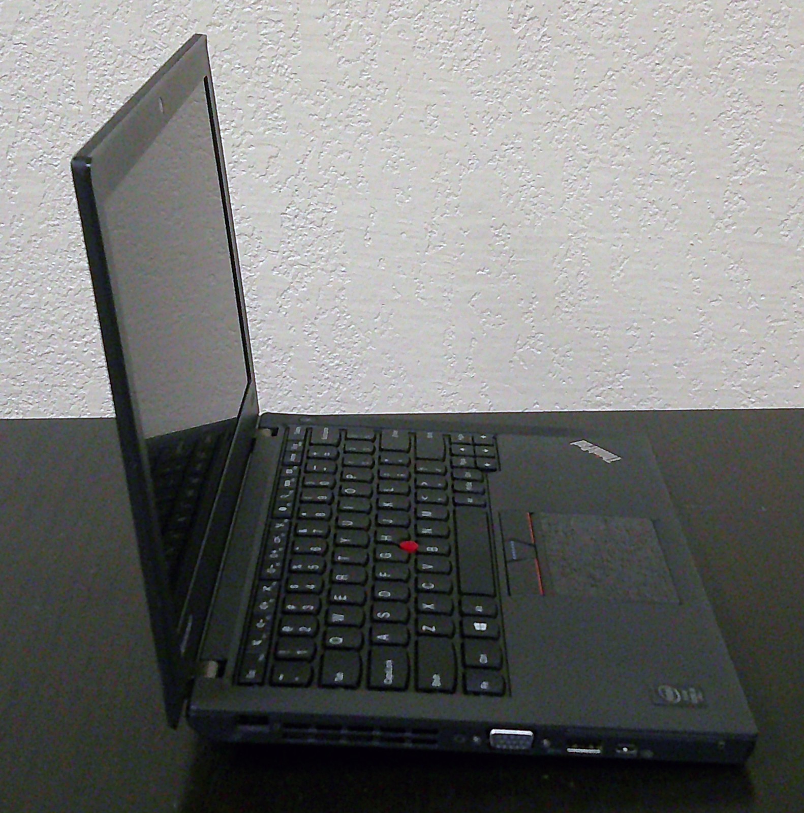 Lenovo ThinkPad X250 i5-5300U 8GB RAM 256GB SSD W10P 12.5” Webcam WiFi BT HD5500