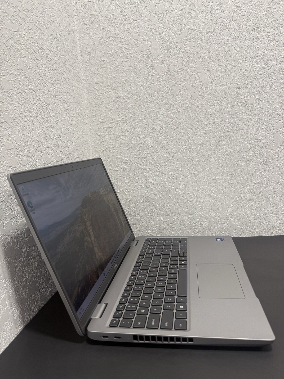 Dell Precision 3591 Ultra 7 165H 64 GB Ram 512 GB SSD NVDIA RTX 2000