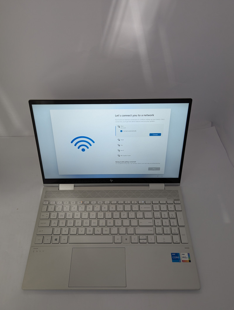 HP ENVY x360 2-in-1 15.6″ FHD Touch Laptop i5-1135g7 8GB RAM 256GB SSD Silver