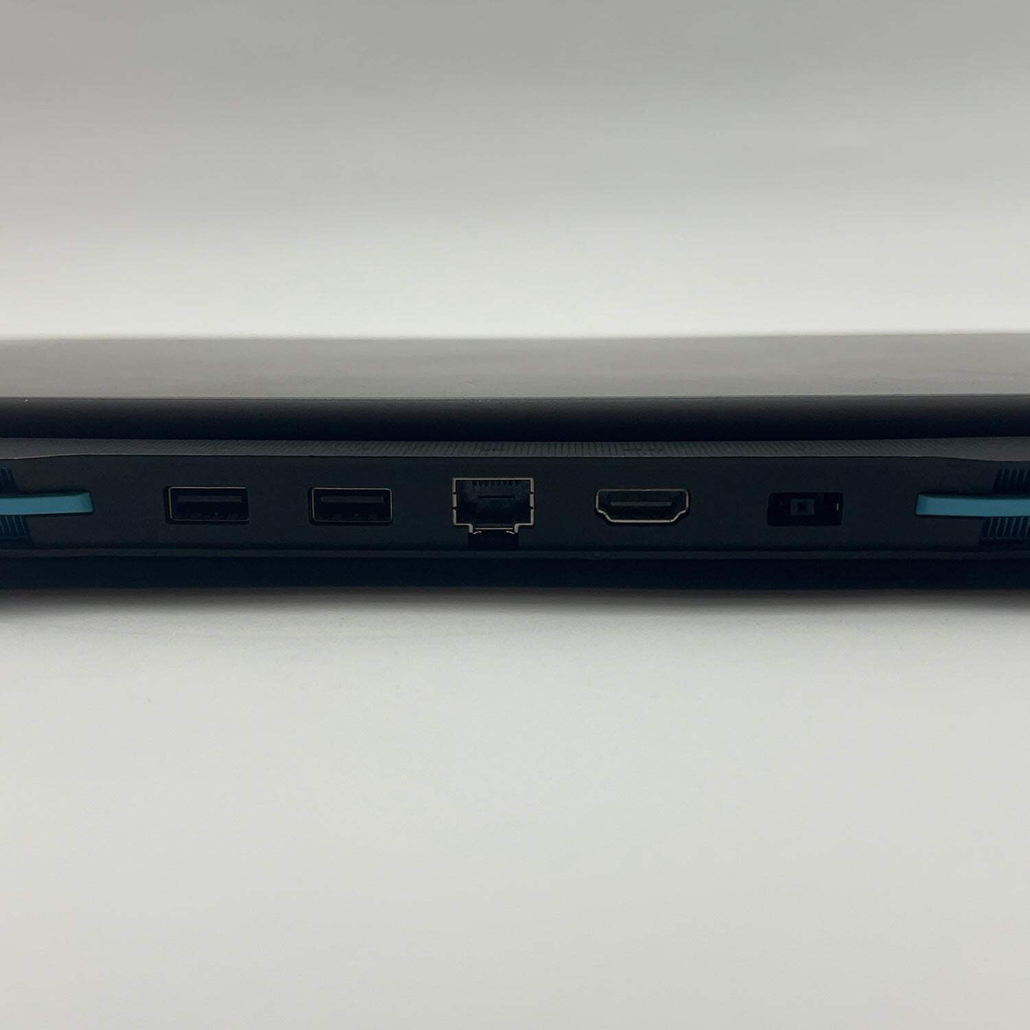 Lenovo LOQ 15 15.6″ Ryzen 7 7840HS 3.8GHz 24GB RAM 1.5TB SSD GeForce RTX 4050