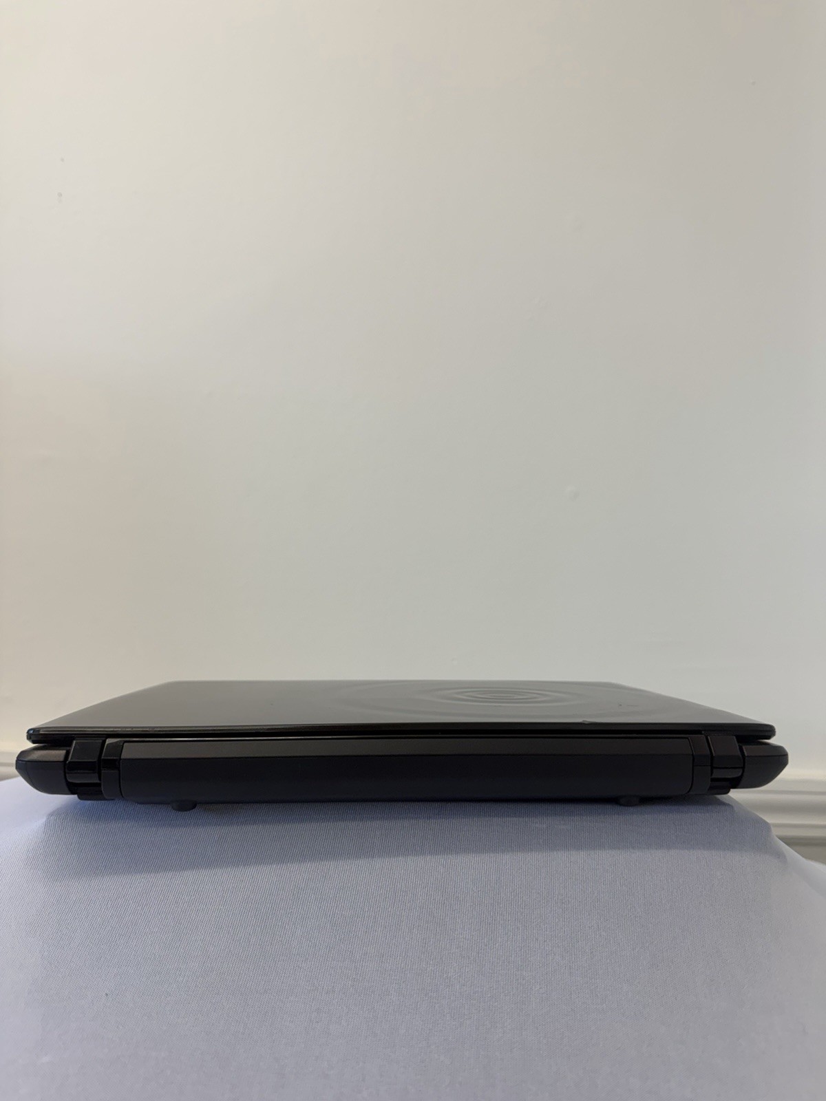 Acer Aspire One 722 Laptop – Good Screen – AMD C-60 – Read Des